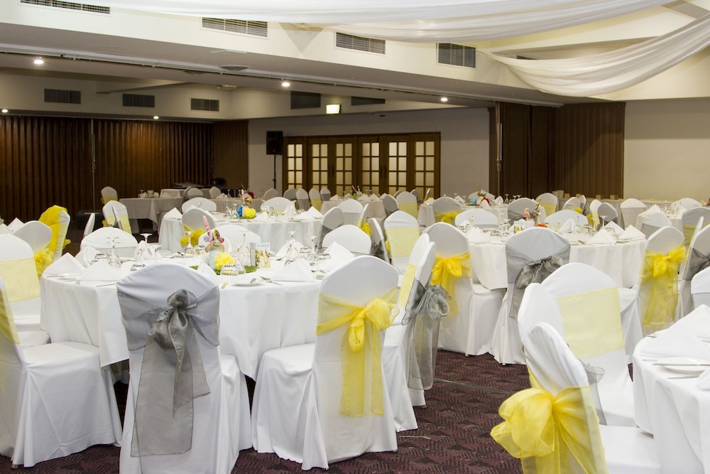 meeting & event spaces
