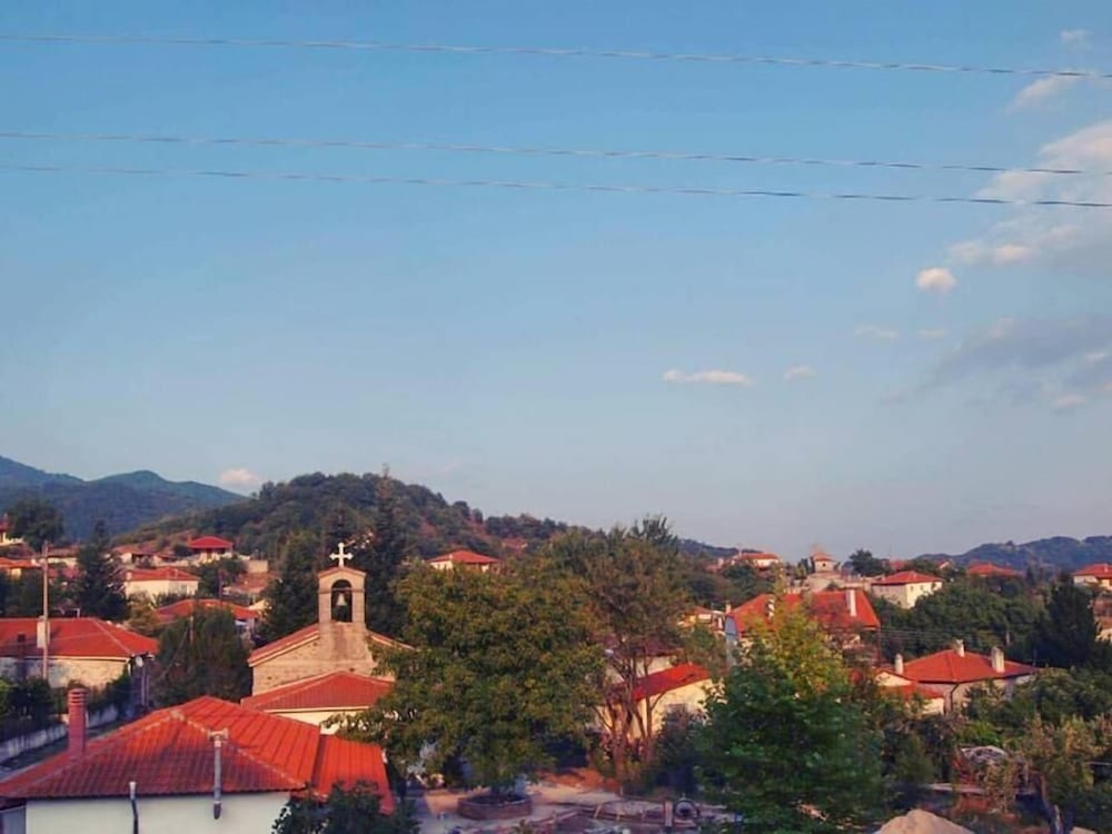 Karyon Apartments
