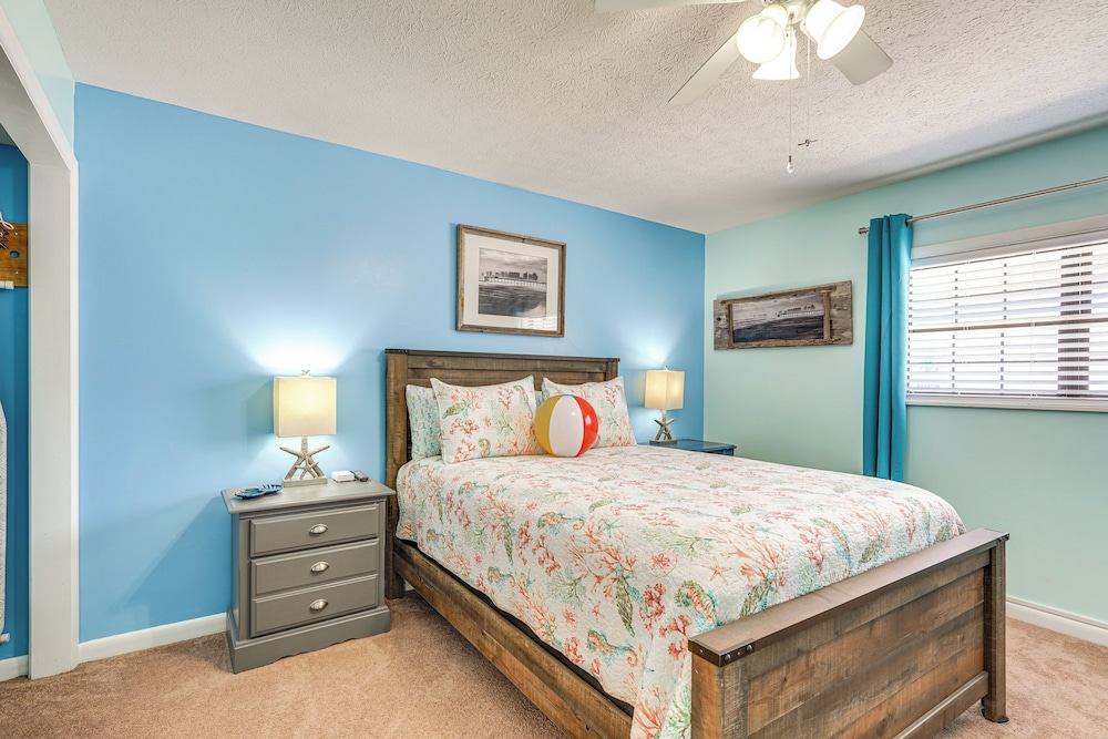 Steps to Sand: Panama City Beach Apartment!