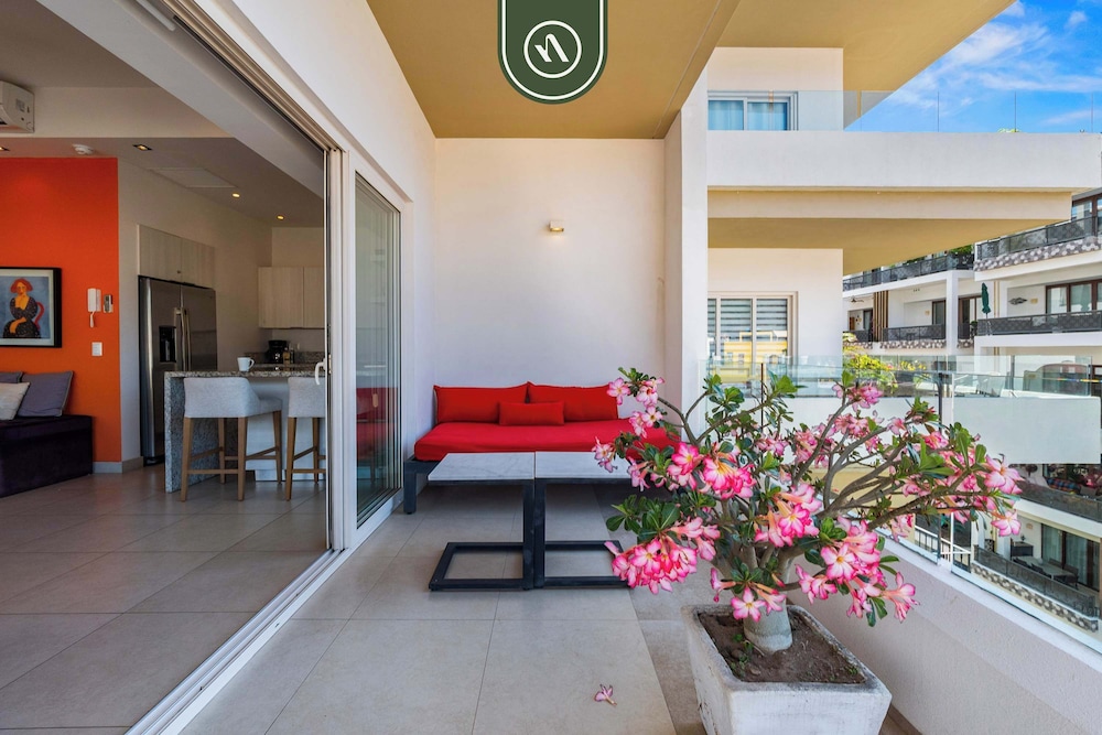 Amazing 1 BR Condo in Romantic Zone - Rooftop Pool