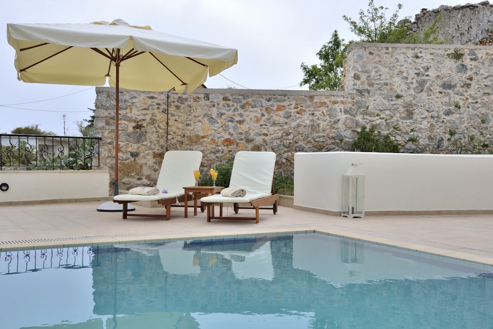 Mylo Villa