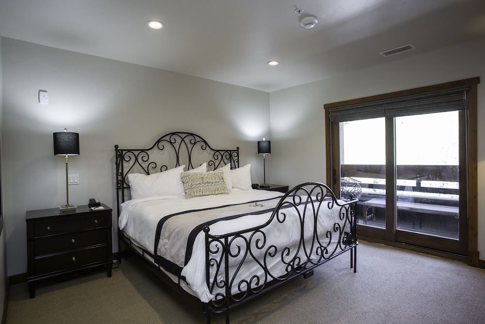 3 Bedroom Condo with Spa - Silver Baron Lodge 3 Condo