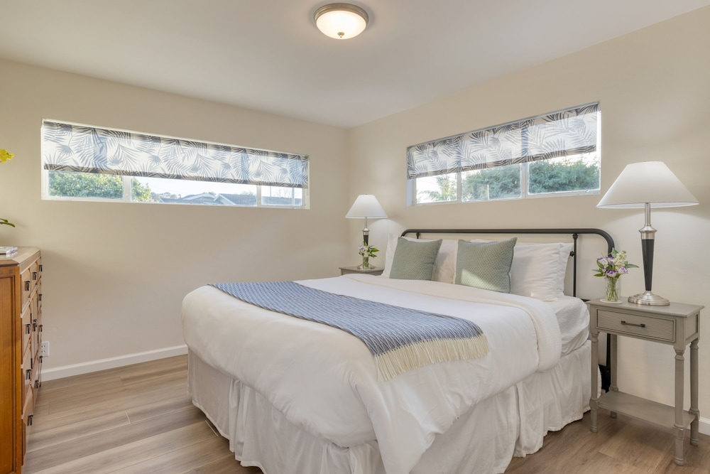Hummingbird Haven by Avantstay Dog-friendly Near the Beach Huge Yard Hot Tub