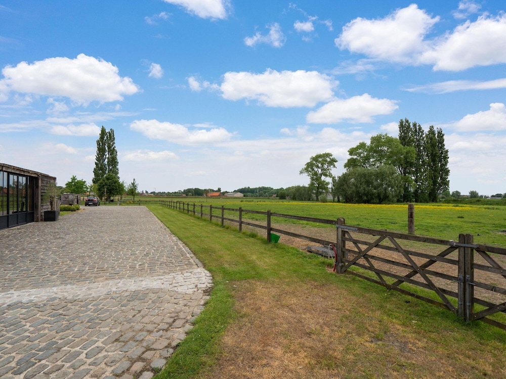 Holiday Home in West Flanders With Garden and Bubble Bath