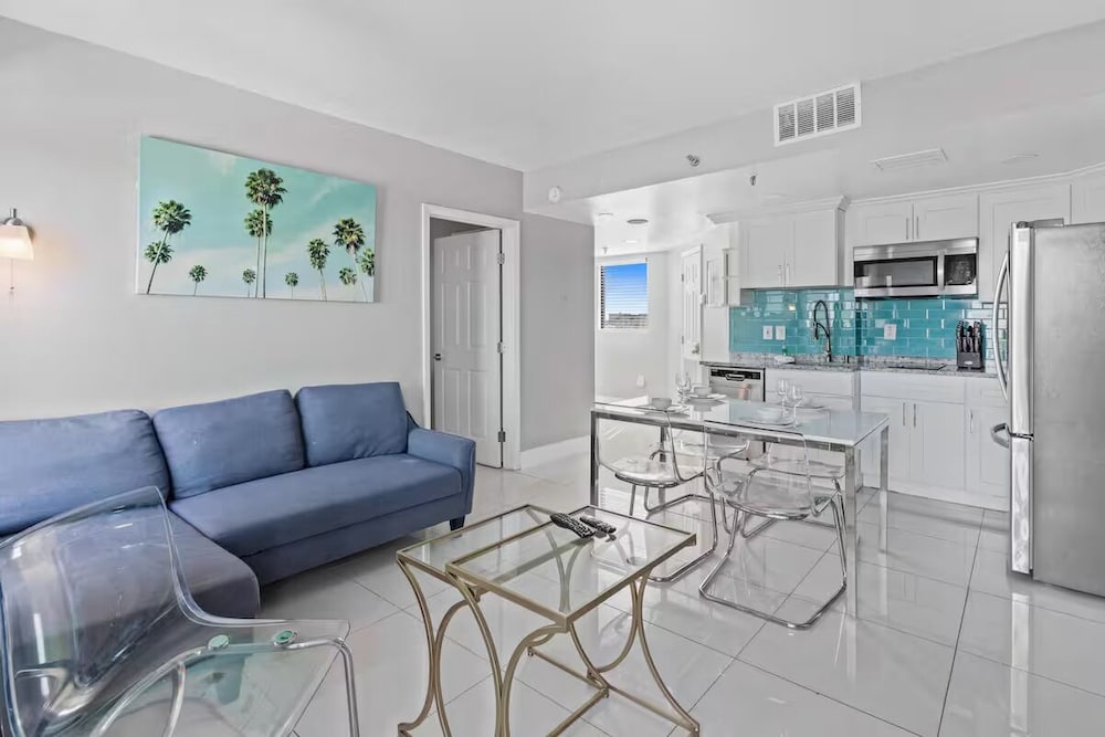 Enclave Swanky