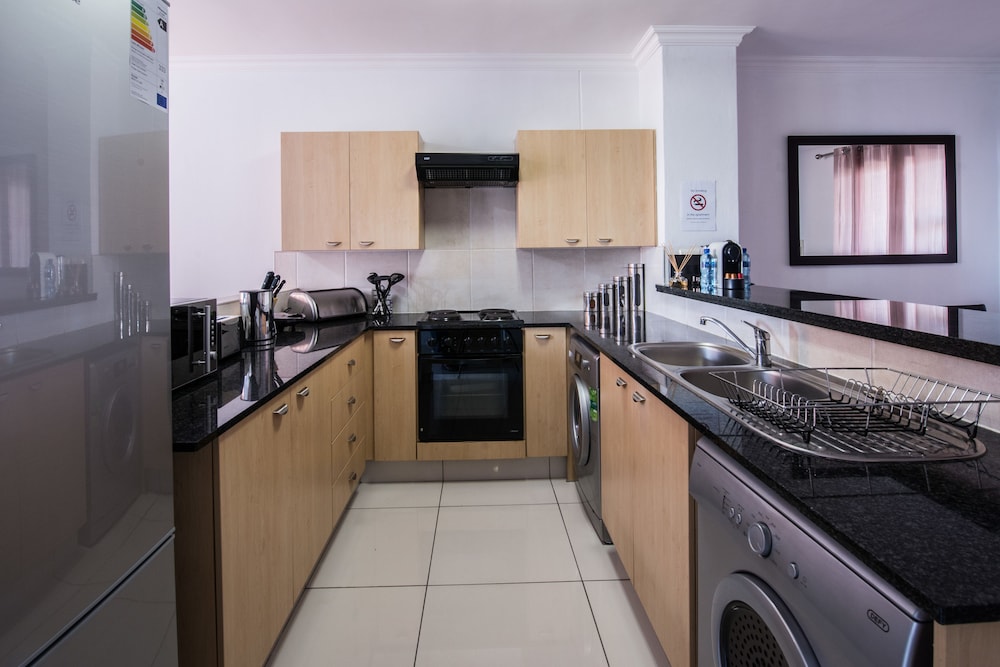 Prestige Apartment Sandton at Westpoint