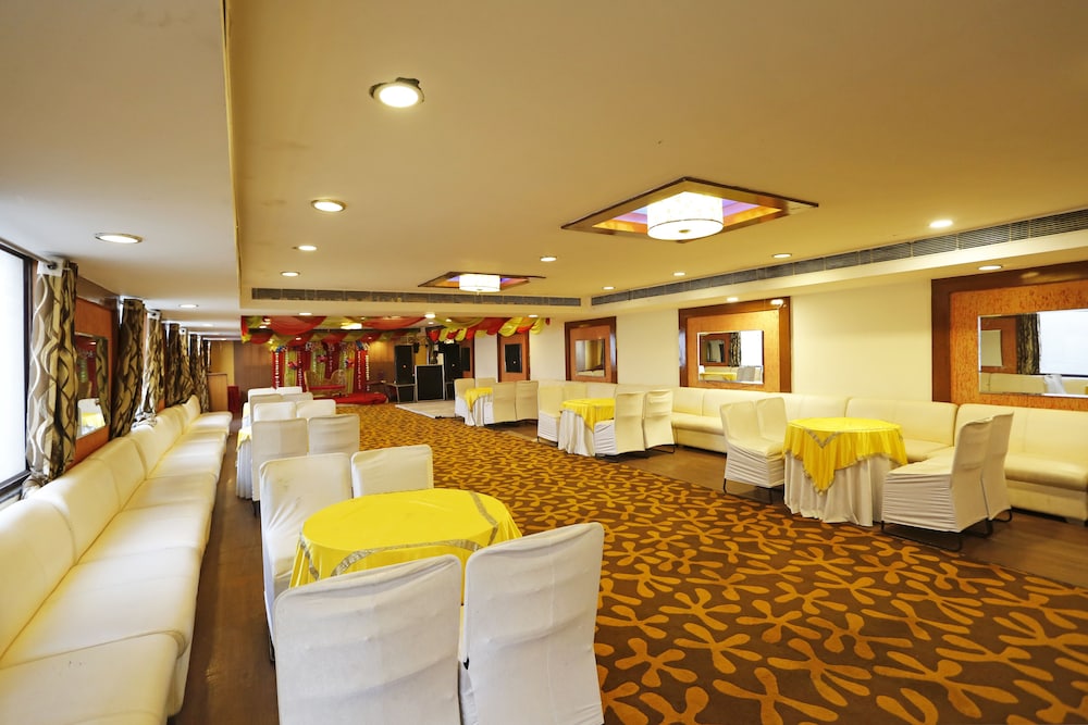 OYO 834 Hotel Aashirwaad