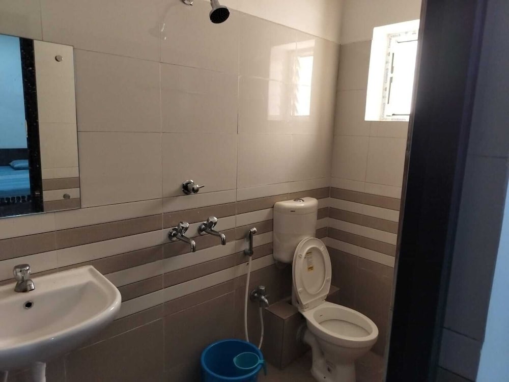 AIIMS Nagar Homestay by Hezitt Stay