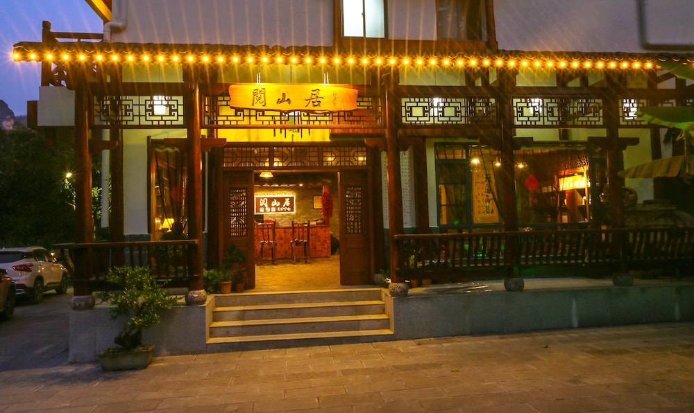 Mountain For Inn