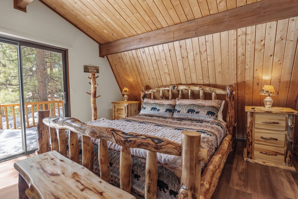 Ivvy Bear Lodge view 2