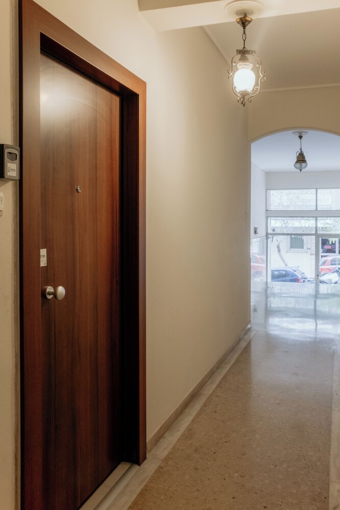 Classy & Modern Apt in Pagrati - Athens