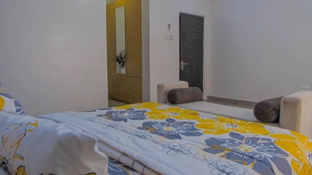Pyramid Halal Apartments