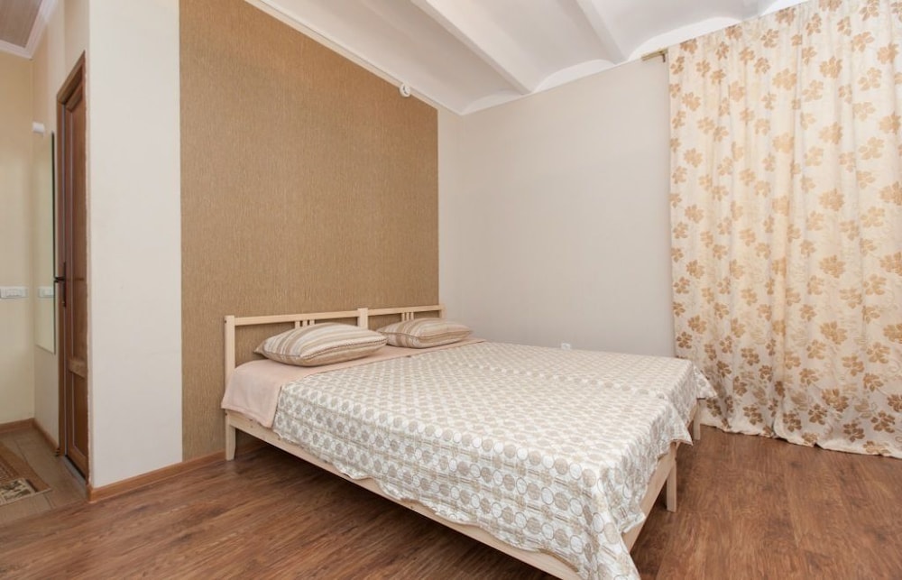 Guesthouse on Kyzyl-armeyskaya
