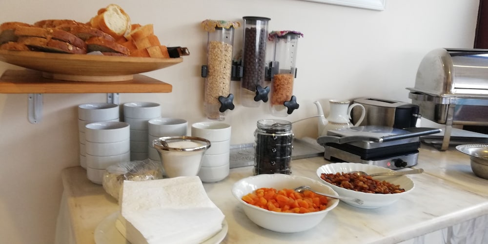 Hotel Turkoman becomes Turkoman Otel. - Image 56