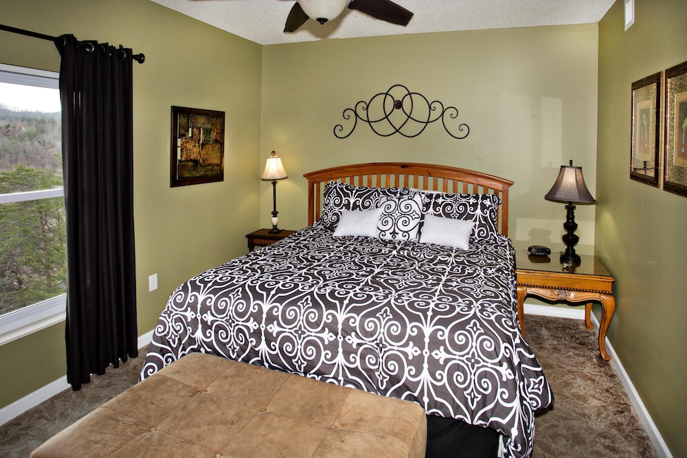 Whispering Pines 544 view 3