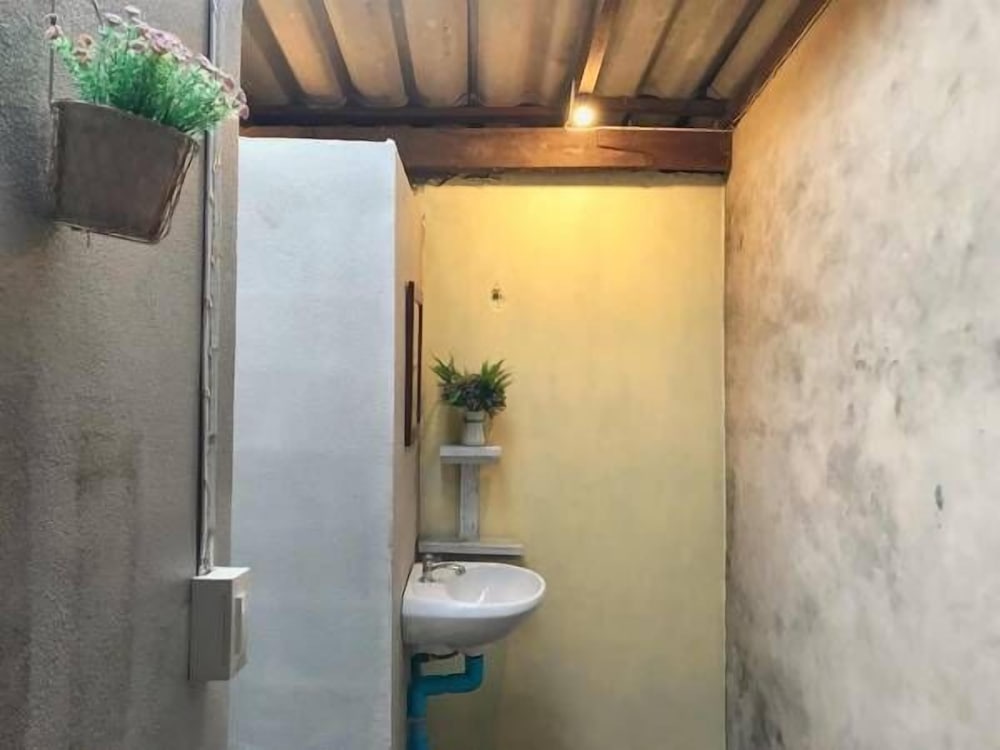 Copa Lanta Guesthouse