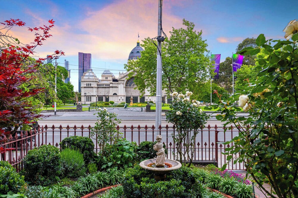 The Empress Direct Access Carlton Gardens