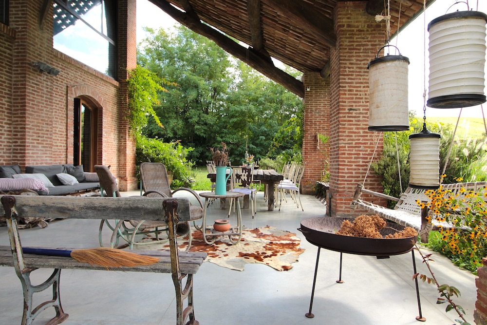 Villa Poggio Zucchino Pool and Wellness Piacenza