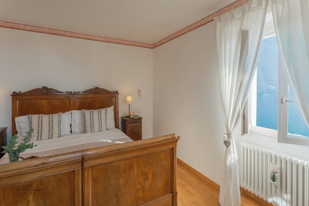 Giuliano's House - Amazing Lake View by Rent all Como