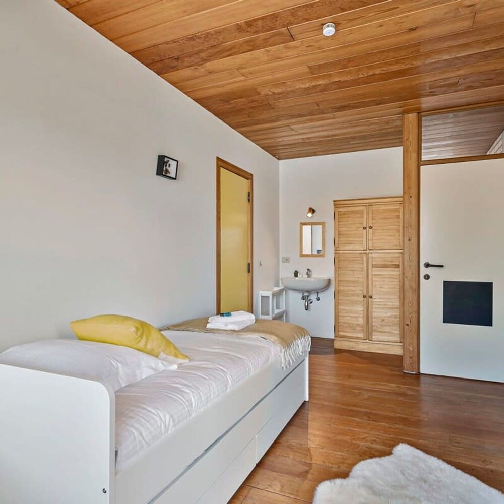 Modernist Design House With Garden Near the Beach