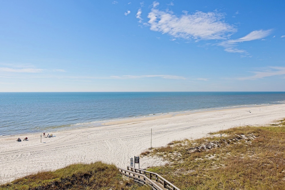 Emerald Key by Southern Vacation Rentals