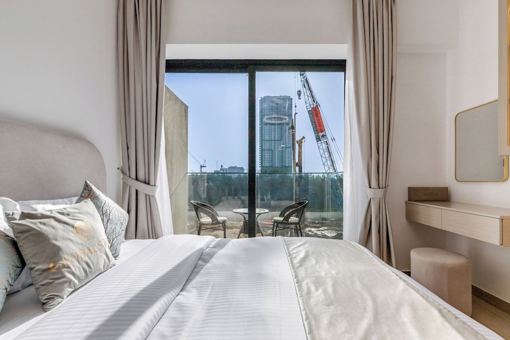 GLOBALSTAY. The Elysee III Apartments