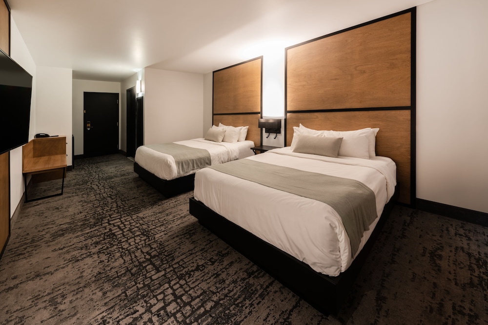 AX Hotel 9