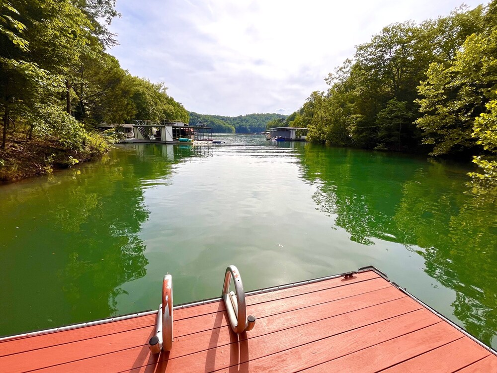 Deerfield Hideaway At Old Smokey 5 Bedroom Home