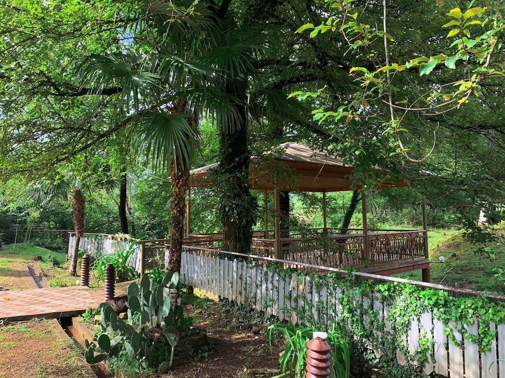 Matua guest house