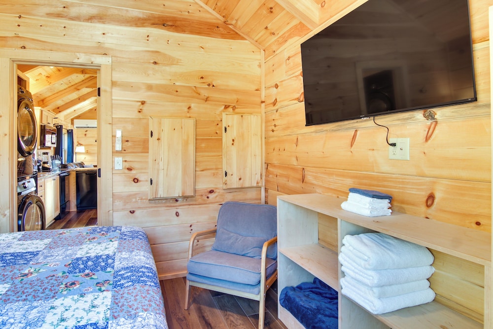 Sweet Thang: Romantic Blue Ridge Mtns Getaway