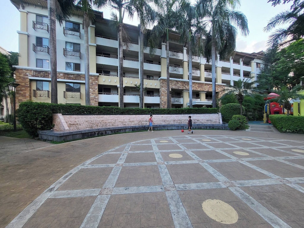 Oasis Living in Pasig City - 2bedroom Condo for Rent