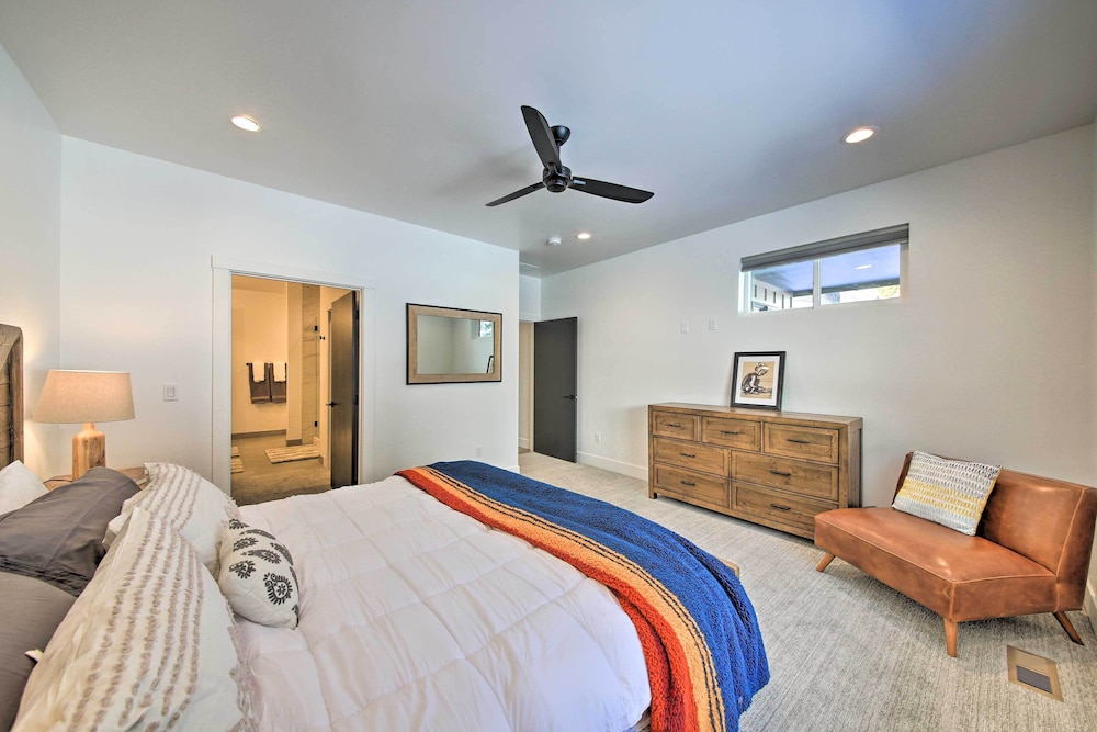 Elegant Priest Lake Townhome  1 Mi From Lake - Property Image 30