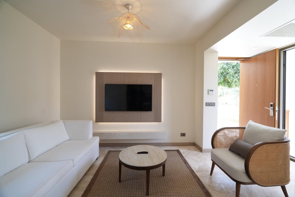 Mavi Suite Türkbükü - Image 12