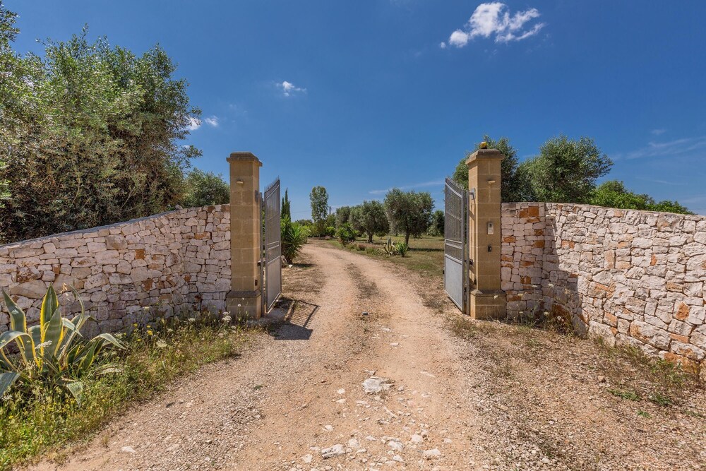 3536 Villa Le Majole by Perle di Puglia view 2