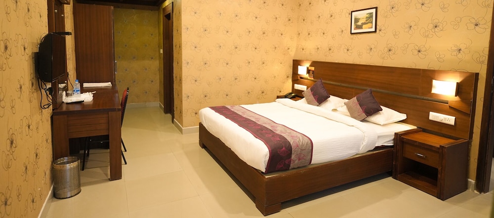 HOTEL VKJ INTERNATIONAL