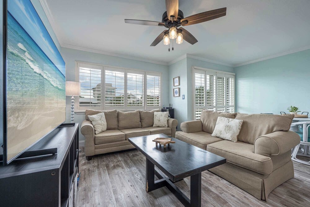 Holiday Isle - Private Beach - Special Offer!