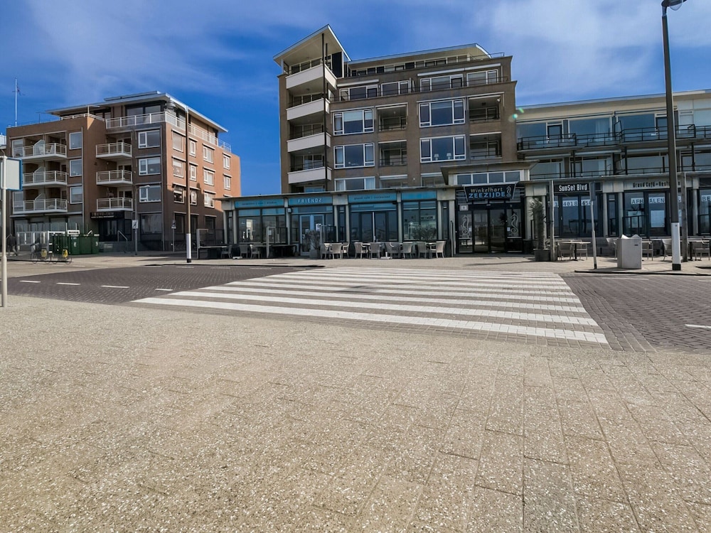 Apartment With sea View and Parking in Katwijk aan Zee