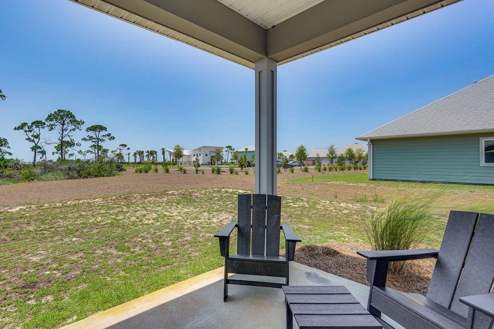 Port St Joe Home: Community Pool, Walk to Beach!