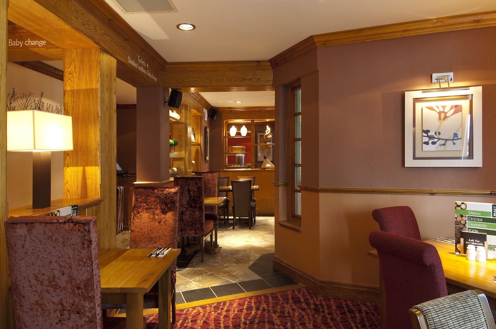 Premier Inn Barnsley Central M1 J37