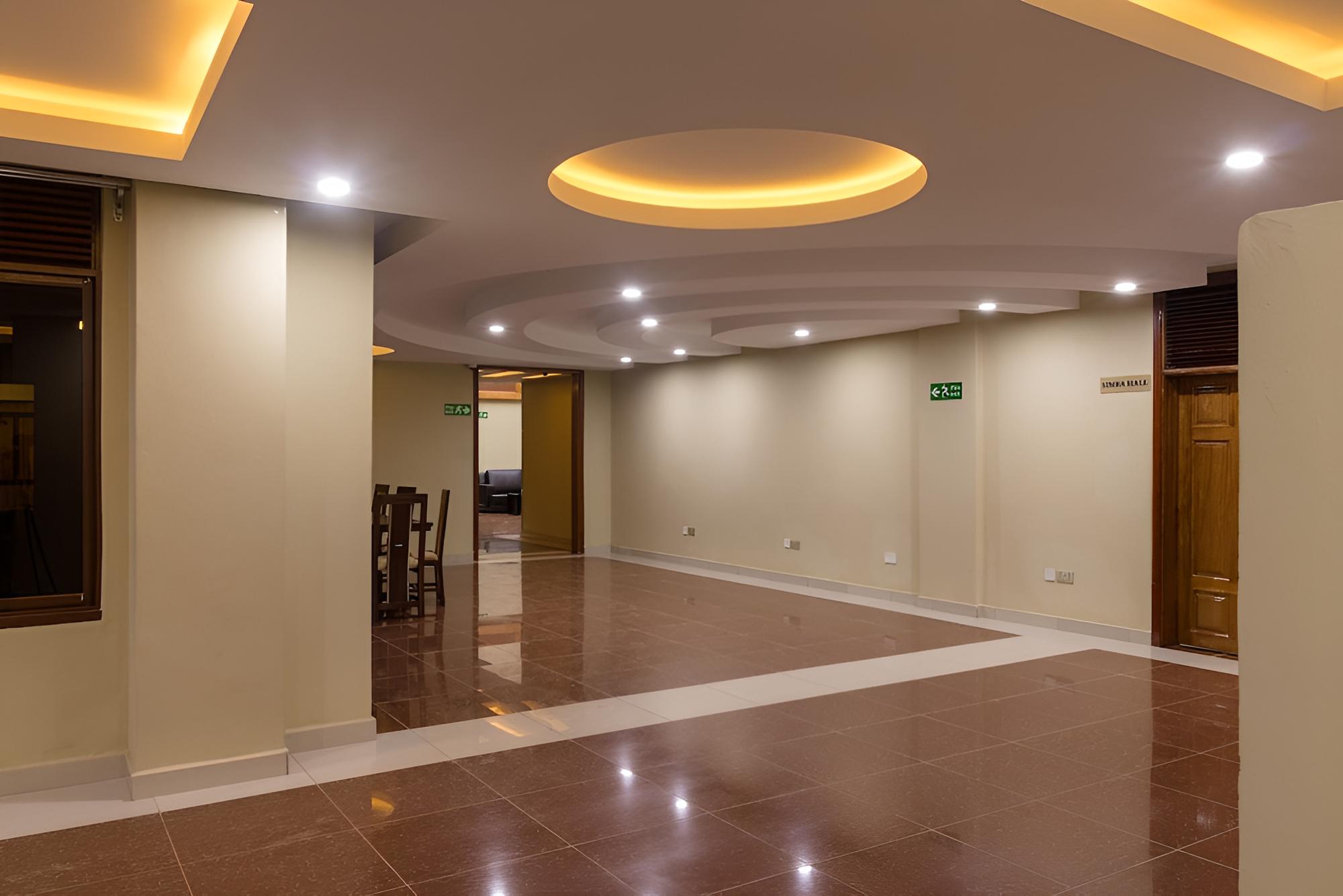Maxland Hotel Juja