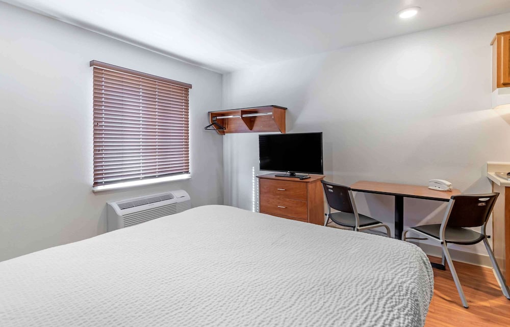 Extended Stay America Select Suites - Laredo