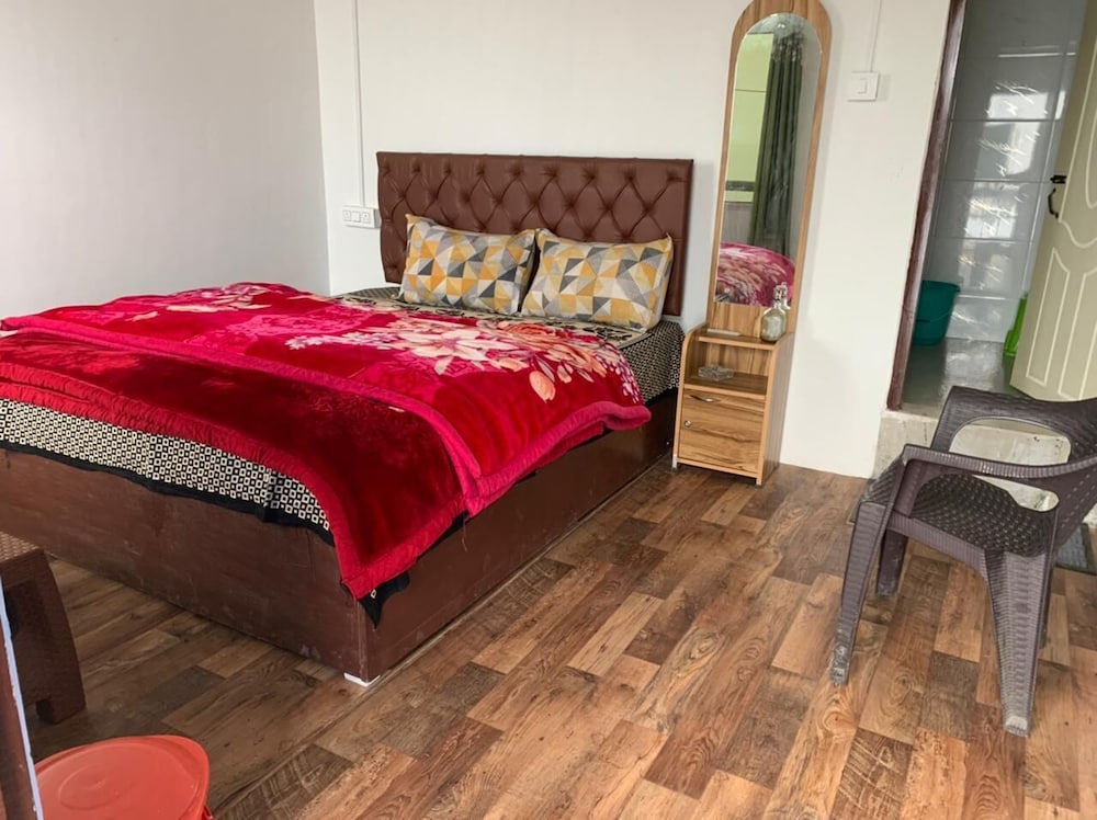 Yangzom La Homestay