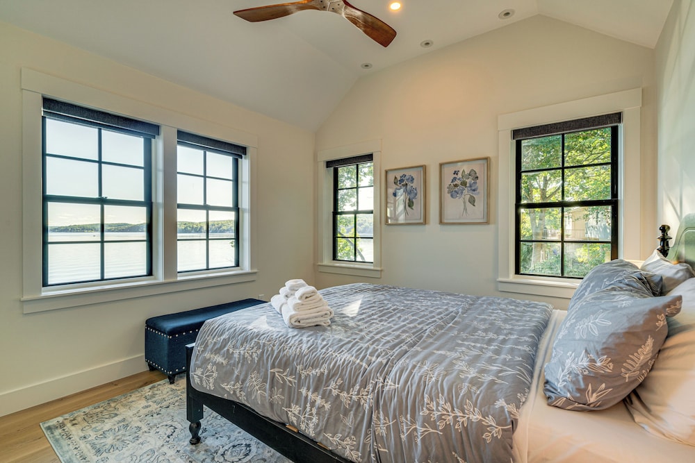 Scenic Views, Private Dock: Lake Bomoseen Retreat!
