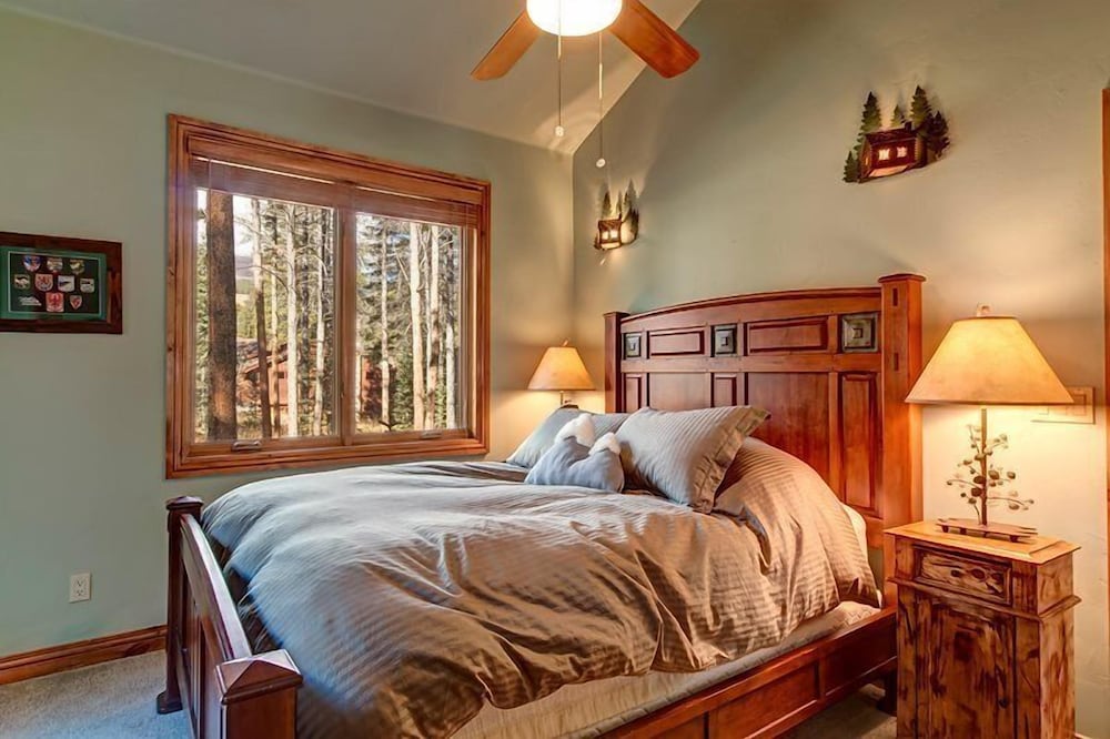 Four Pines Retreat
