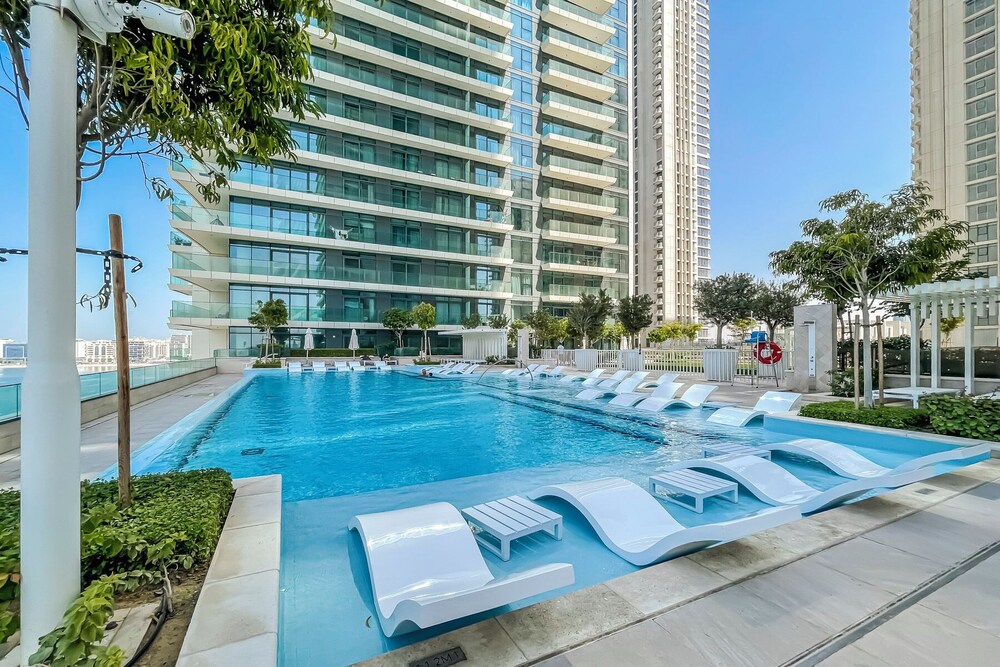 2BR Escape in Beach Vista