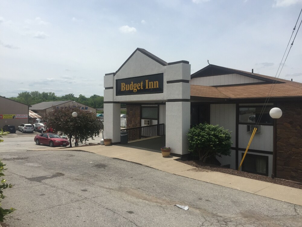 Hotel Midway Budget Inn - Image 1