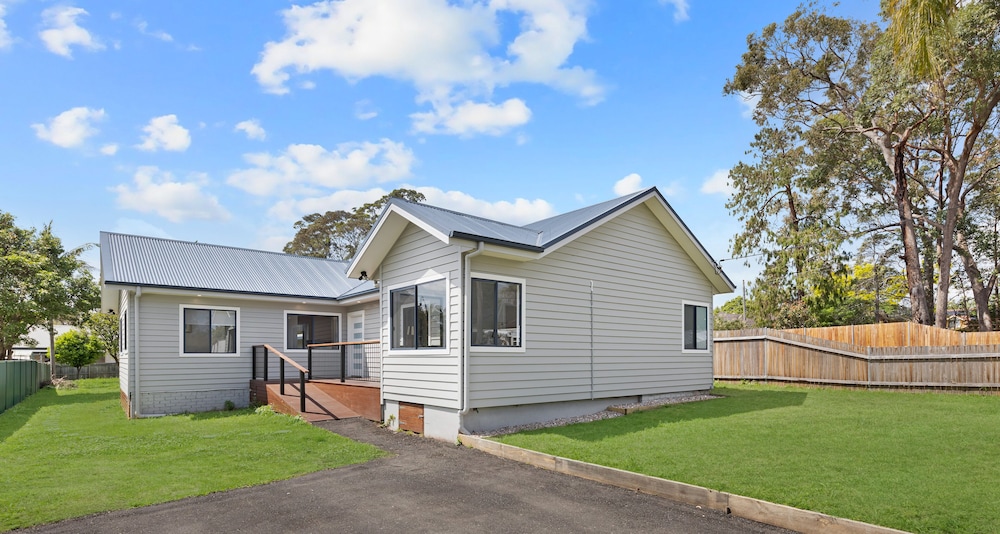 Kozyguru | Glenbrook | Renovated 5 Room House