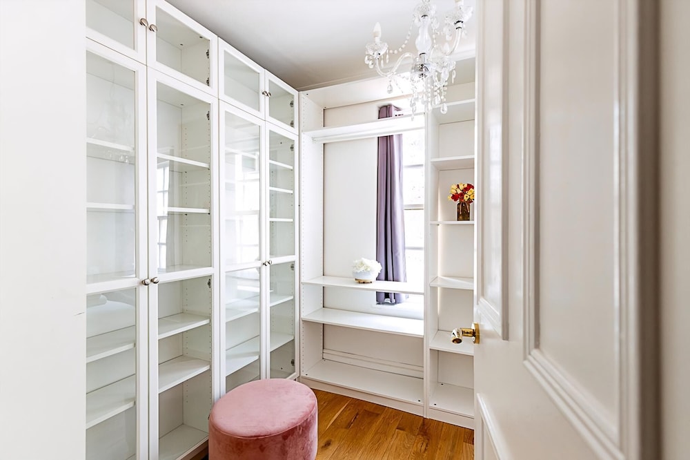 Spacious 4-bed House Near Liverpool St