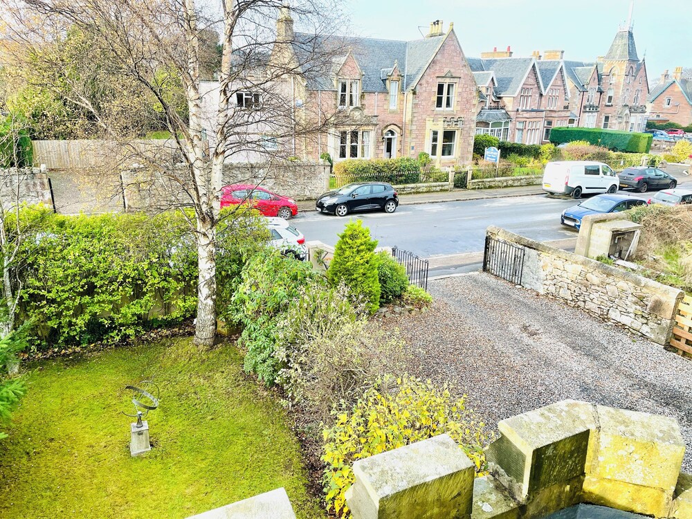 Ladies Lodge - Inverness
