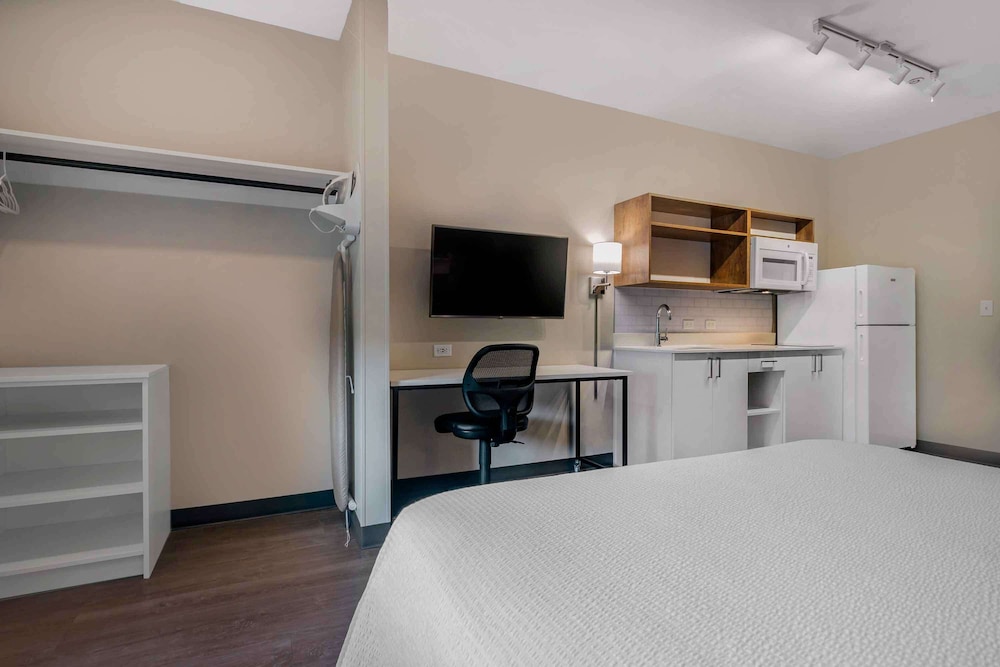Fort Myers Vacations - Extended Stay America Premier Suites Port Charlotte I75 - Property Image 29